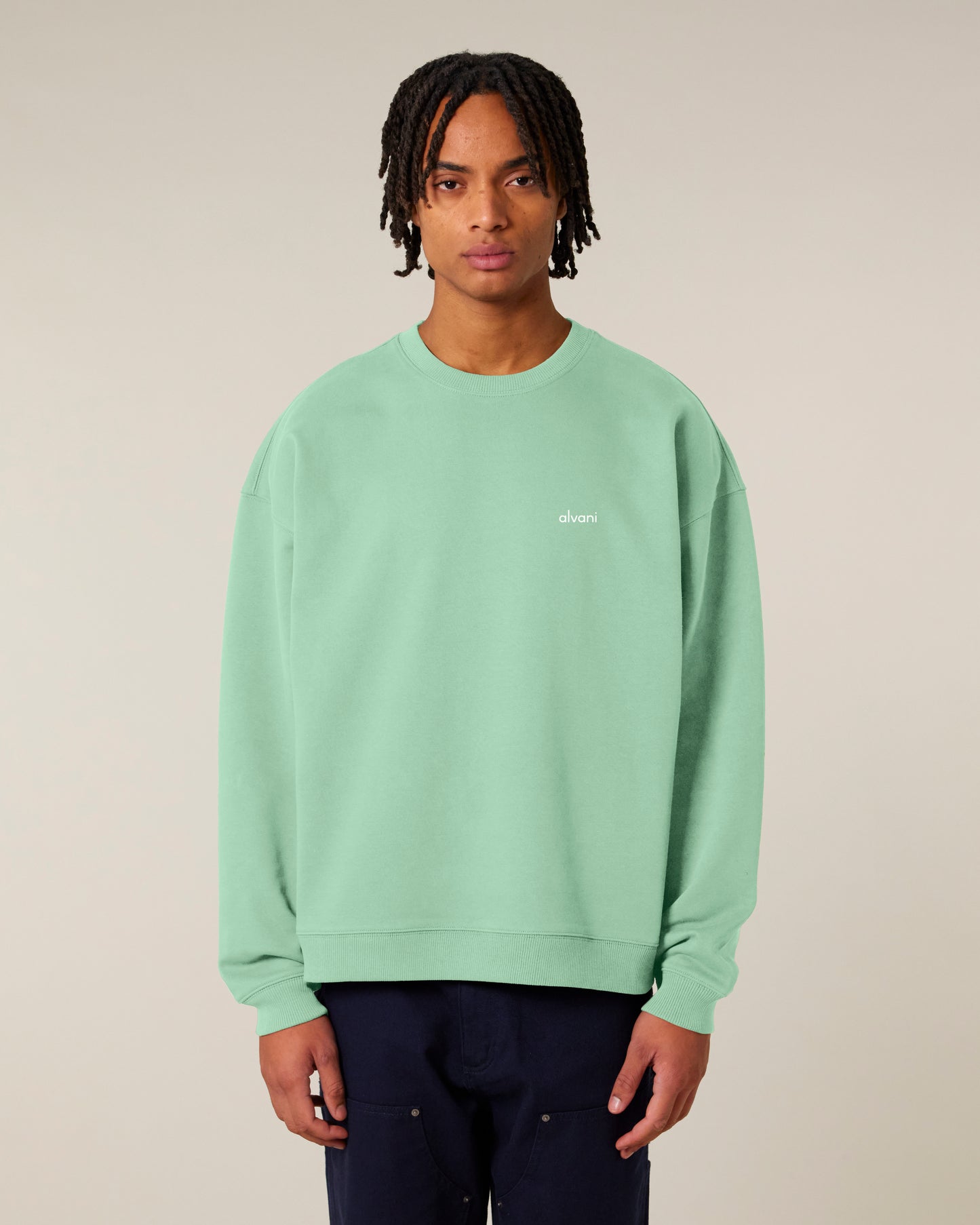 SUDADERA UNISEX OVERSIZED CON LOGO DE GOMA PEQUEÑO
