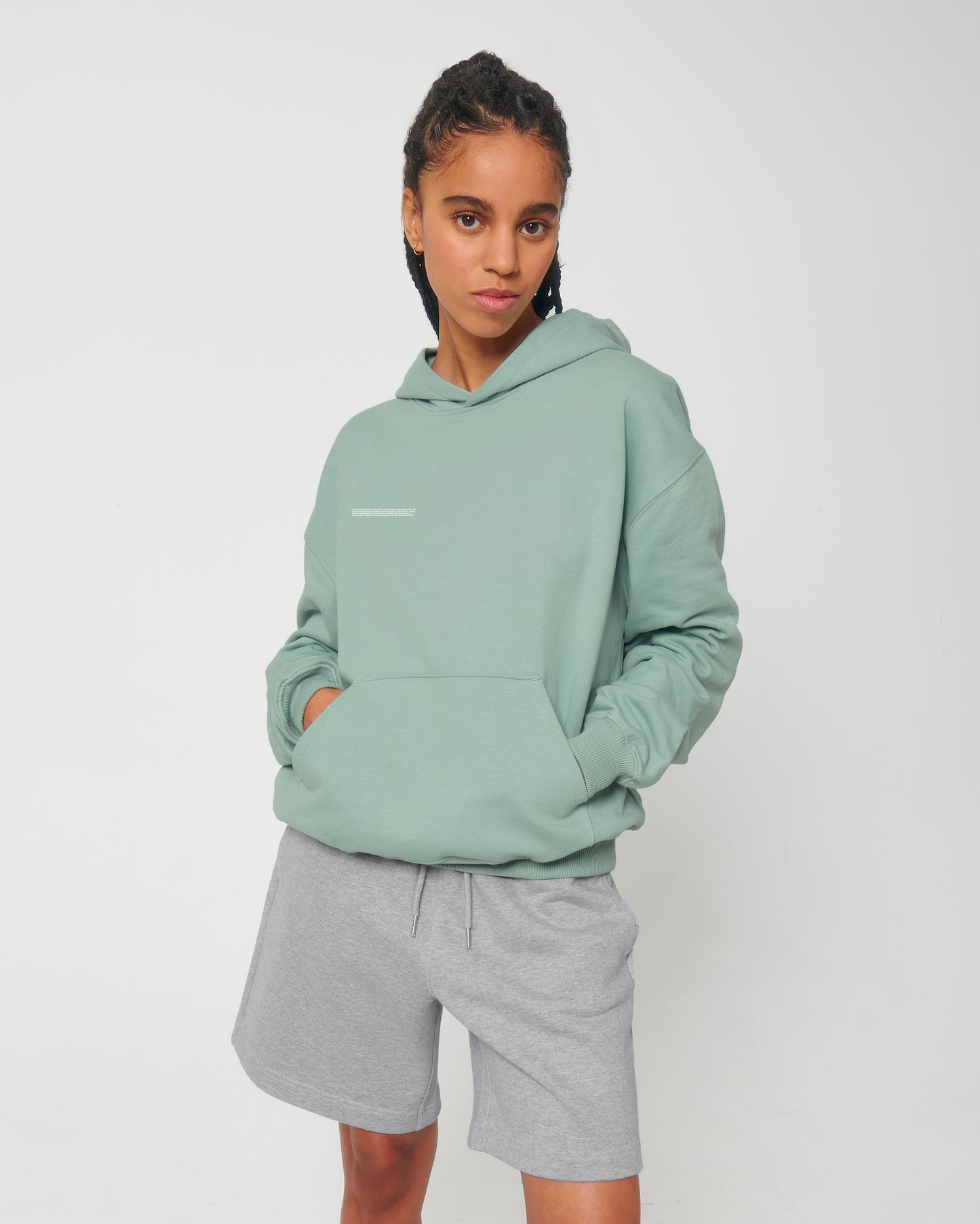 ESSENTIAL UNISEX OVERSIZED HOODIE