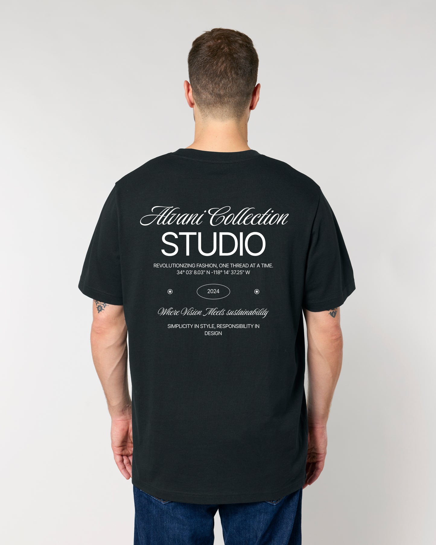 STUDIO UNISEX OVERSIZED T-SHIRT