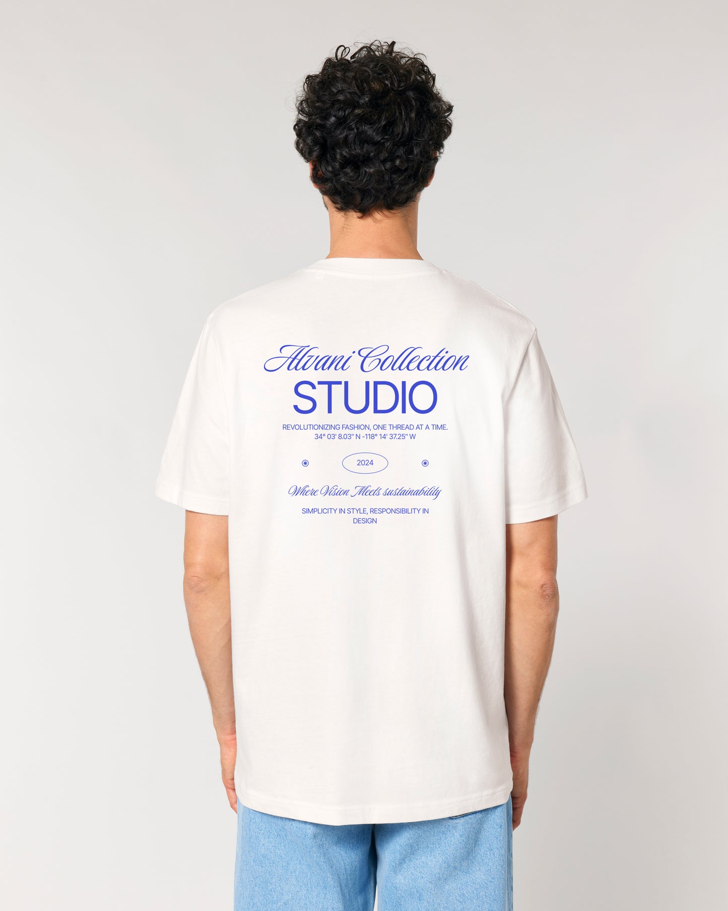 STUDIO UNISEX OVERSIZED T-SHIRT